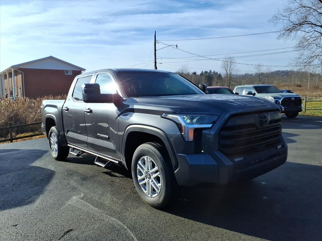 2026 Toyota Tundra SR5 CrewMax Cab 4WD