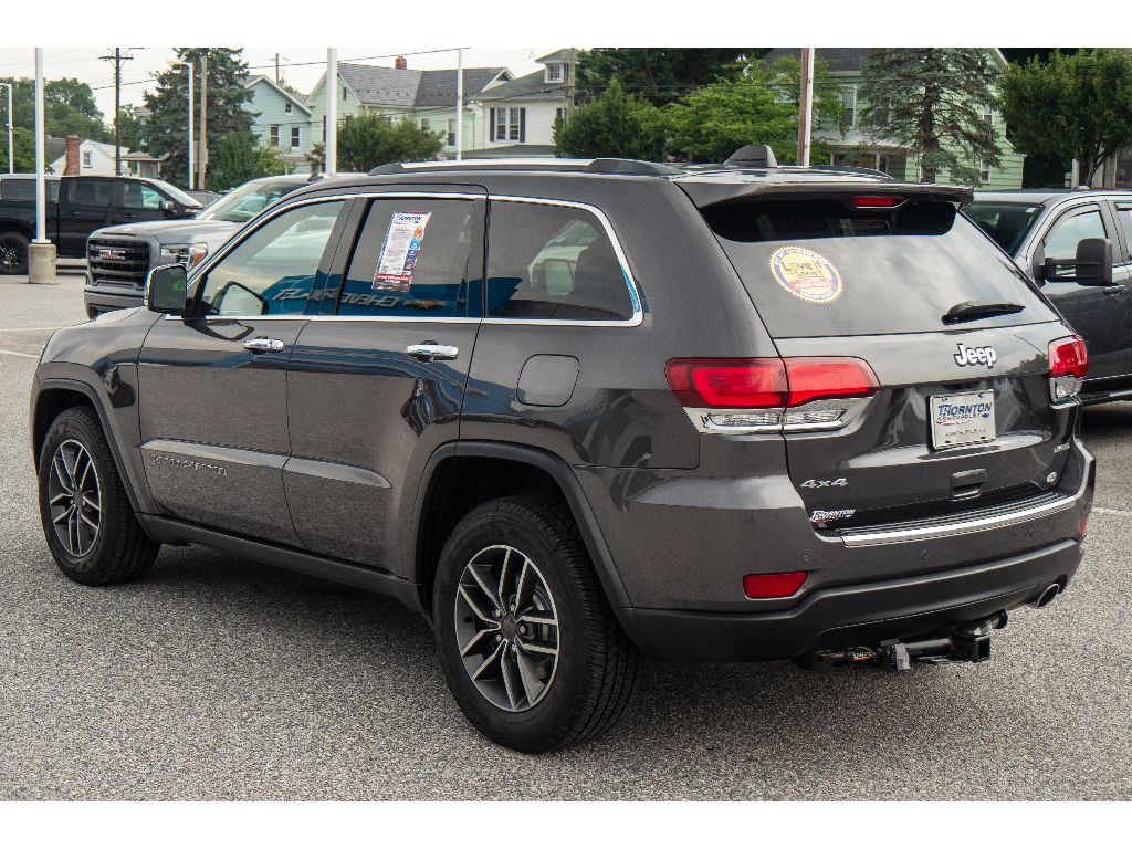 View vehicle photo 5