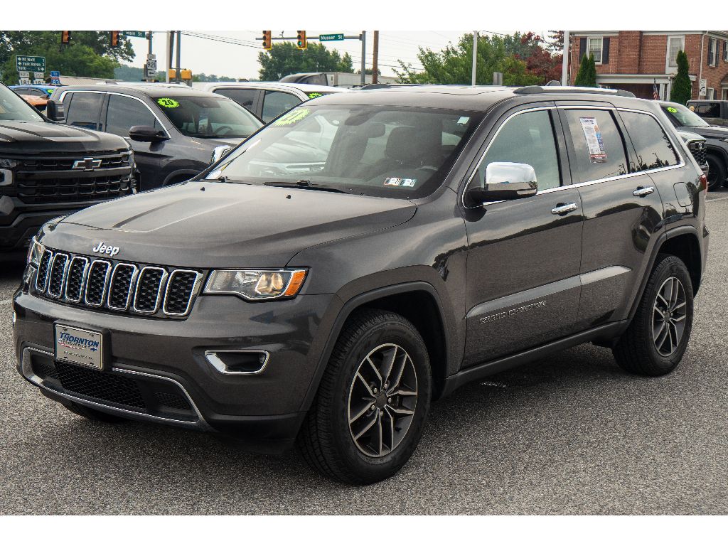 View vehicle photo 7