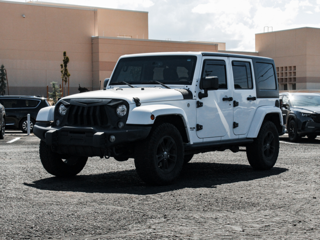 Bright White Clearcoat 2017 Jeep Wrangler SUV / Crossover Four-Wheel Drive 5-Speed Automatic