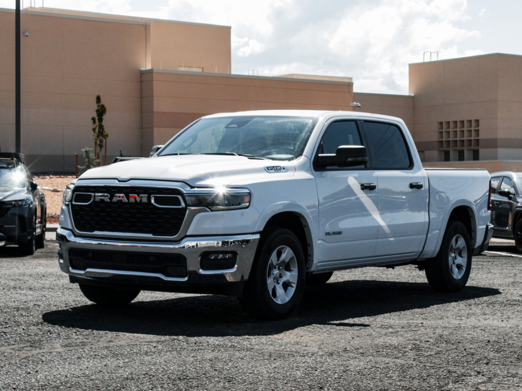 Bright White Clearcoat 2025 RAM 1500 Pickup Truck Four-Wheel Drive 8-Speed Automatic