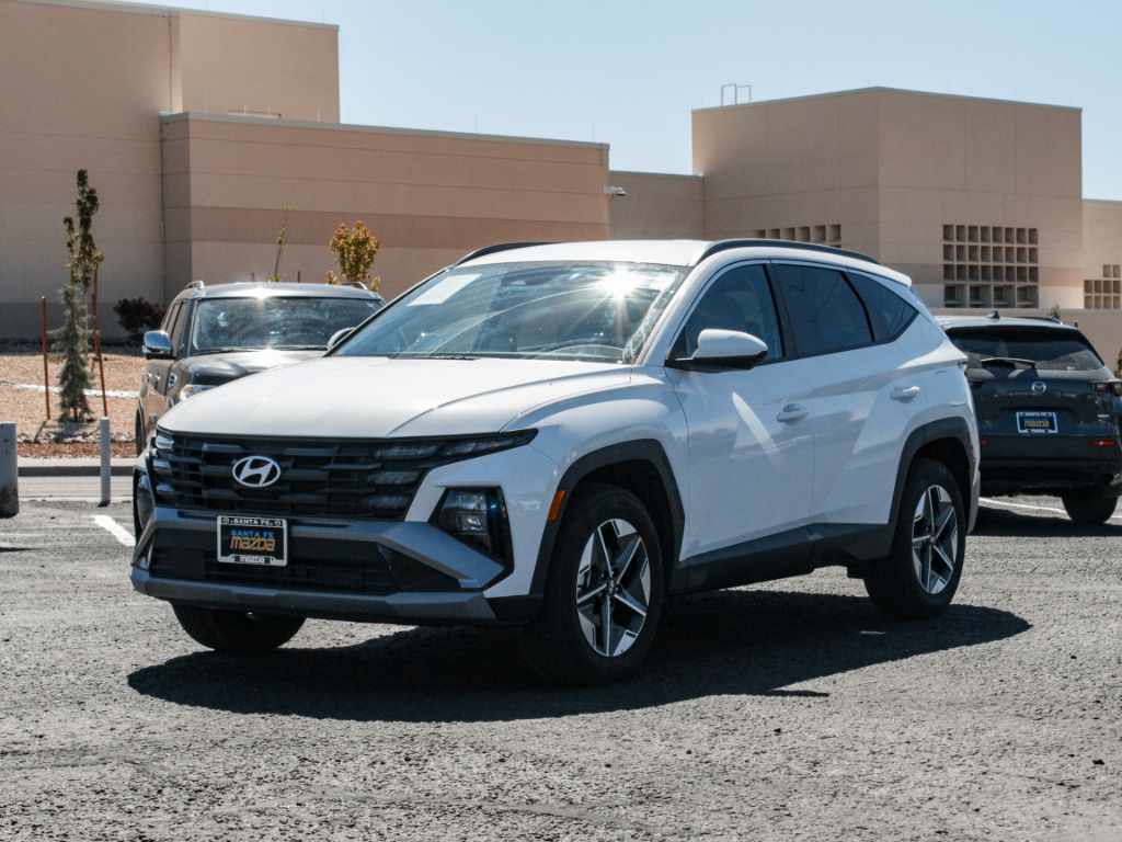 Serenity White Pearl 2025 Hyundai Tucson SEL AWD SUV / Crossover All-Wheel Drive 8-Speed Automatic