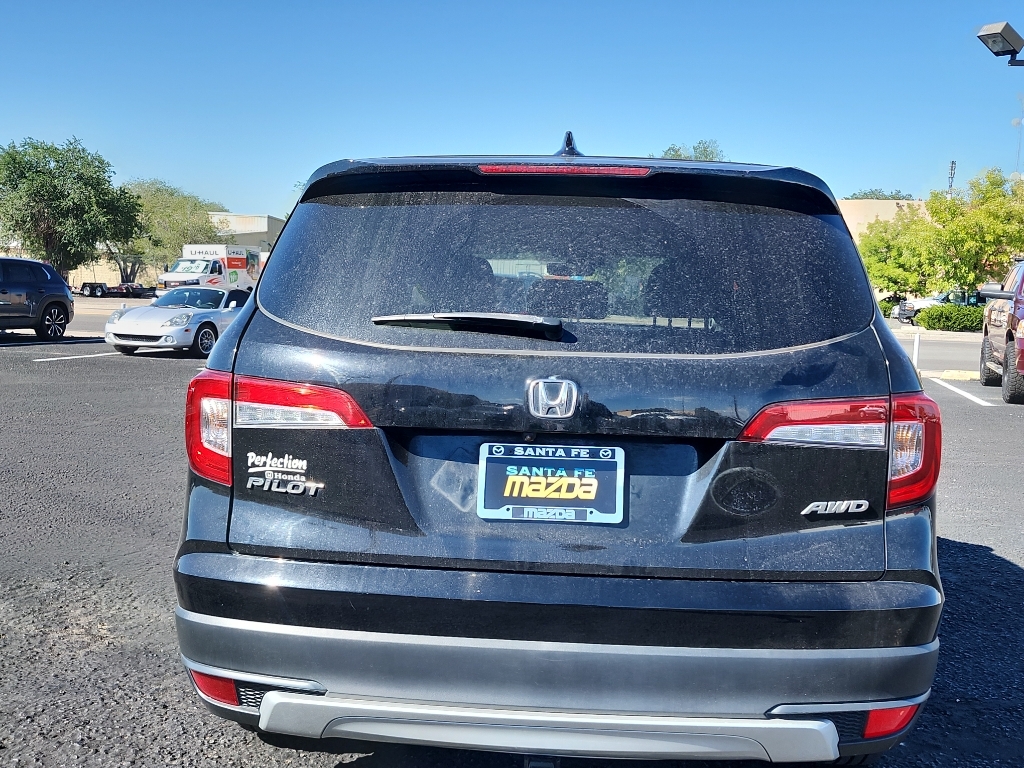 View vehicle photo 7