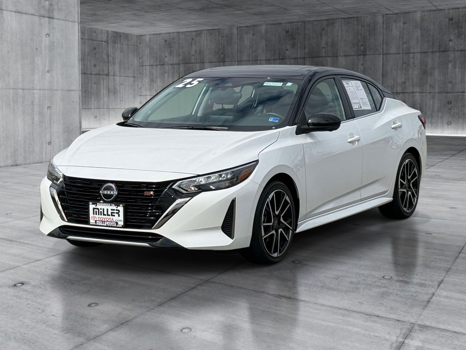 2025 Nissan Sentra SR FWD