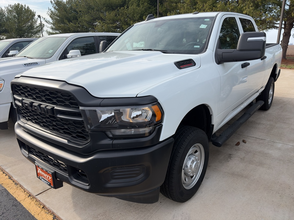 2024 RAM 2500 Tradesman Crew Cab 4WD