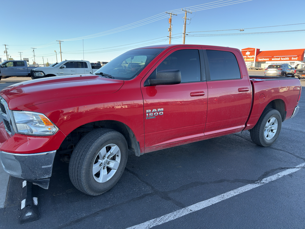 Flame Red Clearcoat 2021 RAM 1500 Classic SLT Crew Cab 4WD Pickup Truck Four-Wheel Drive 8-Speed Automatic