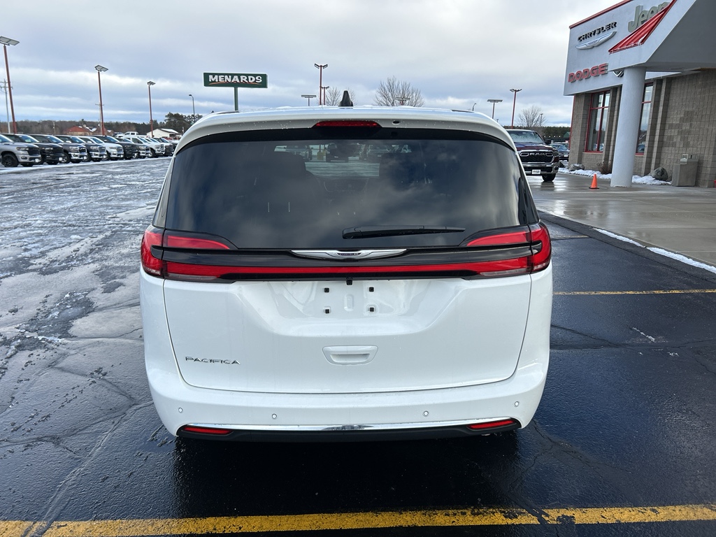 View vehicle photo 6
