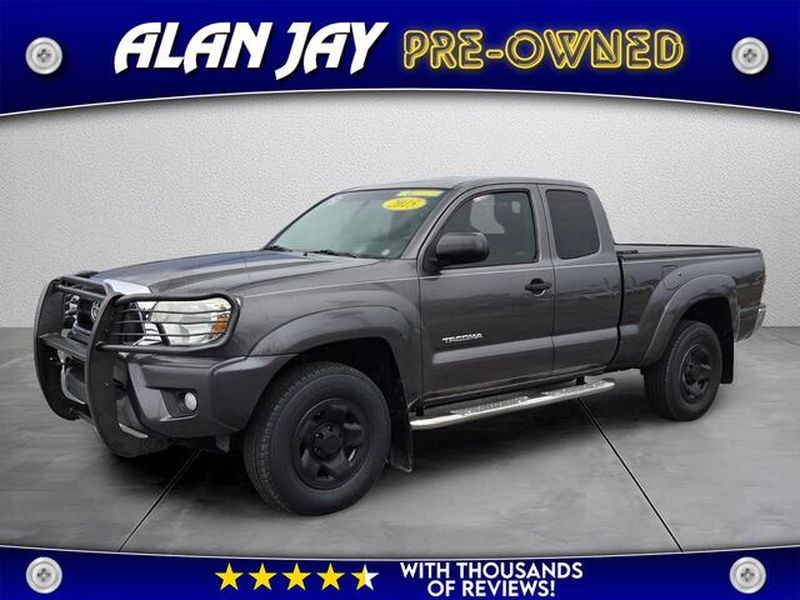Magnetic Gray Metallic 2015 Toyota Tacoma Access Cab V6 PreRunner Pickup Truck 4X2 5-Speed Automatic