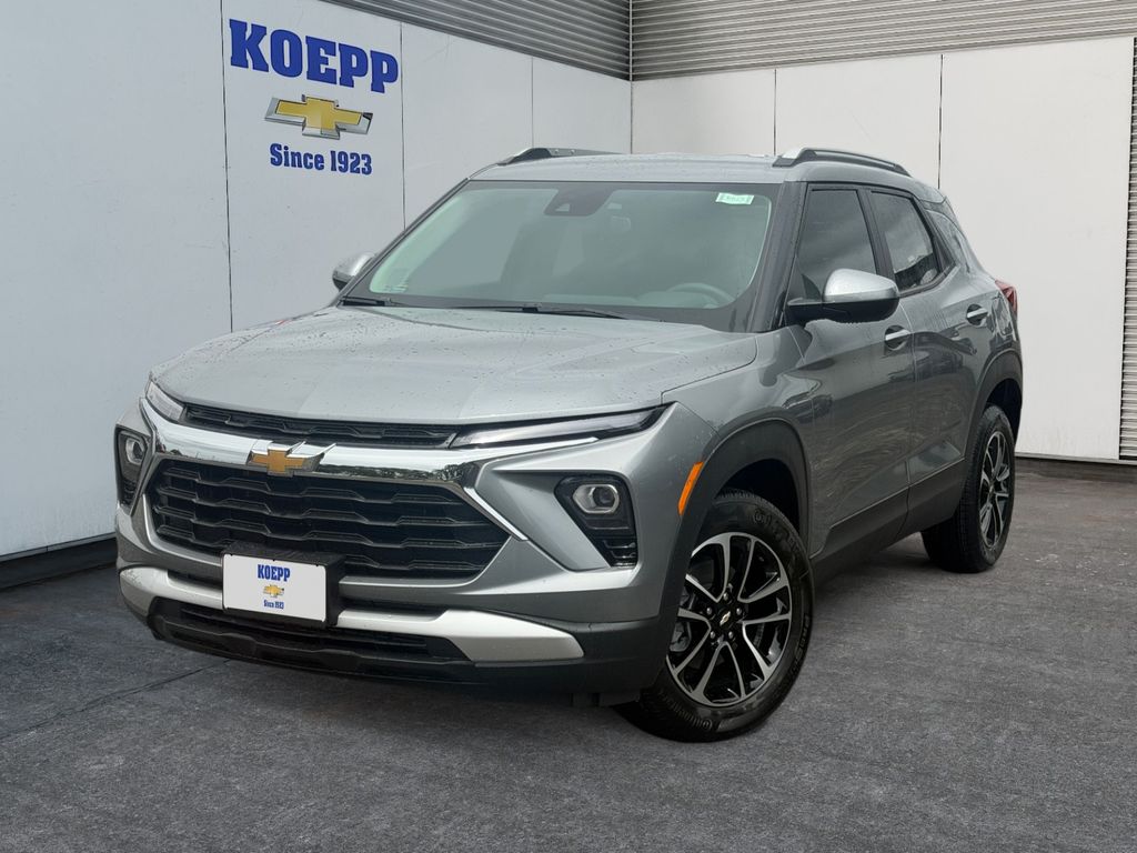 STERLING GRAY METALLIC 2026 Chevrolet Trailblazer SUV / Crossover Front-Wheel Drive Continuously Variable Transmission