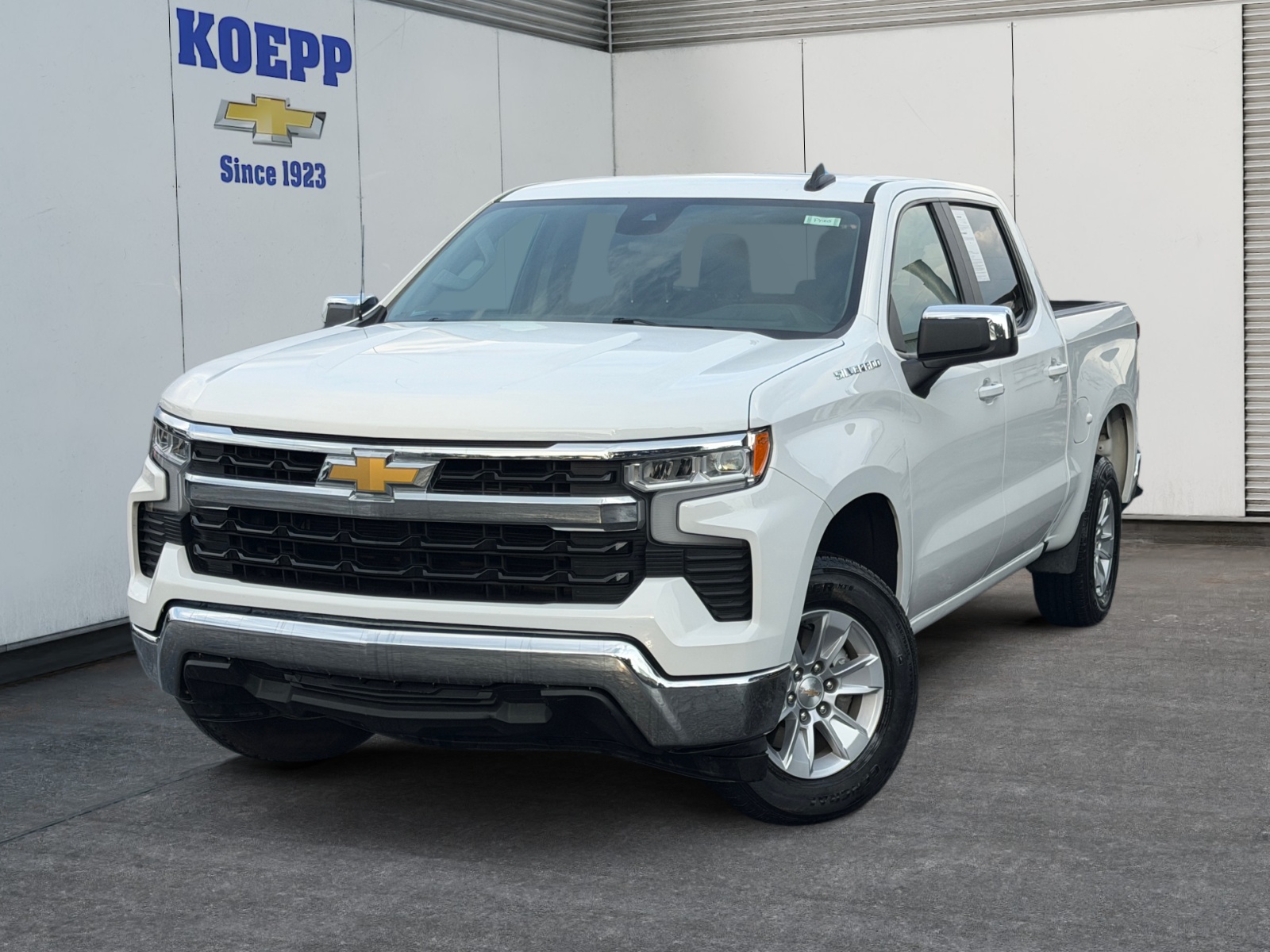 Summit White 2025 Chevrolet Silverado 1500 Pickup Truck 4X2 Automatic