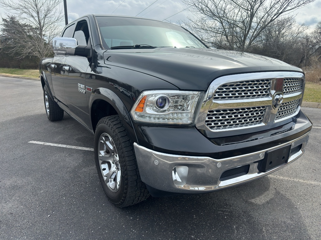 2018 RAM 1500 Laramie Crew Cab 4WD