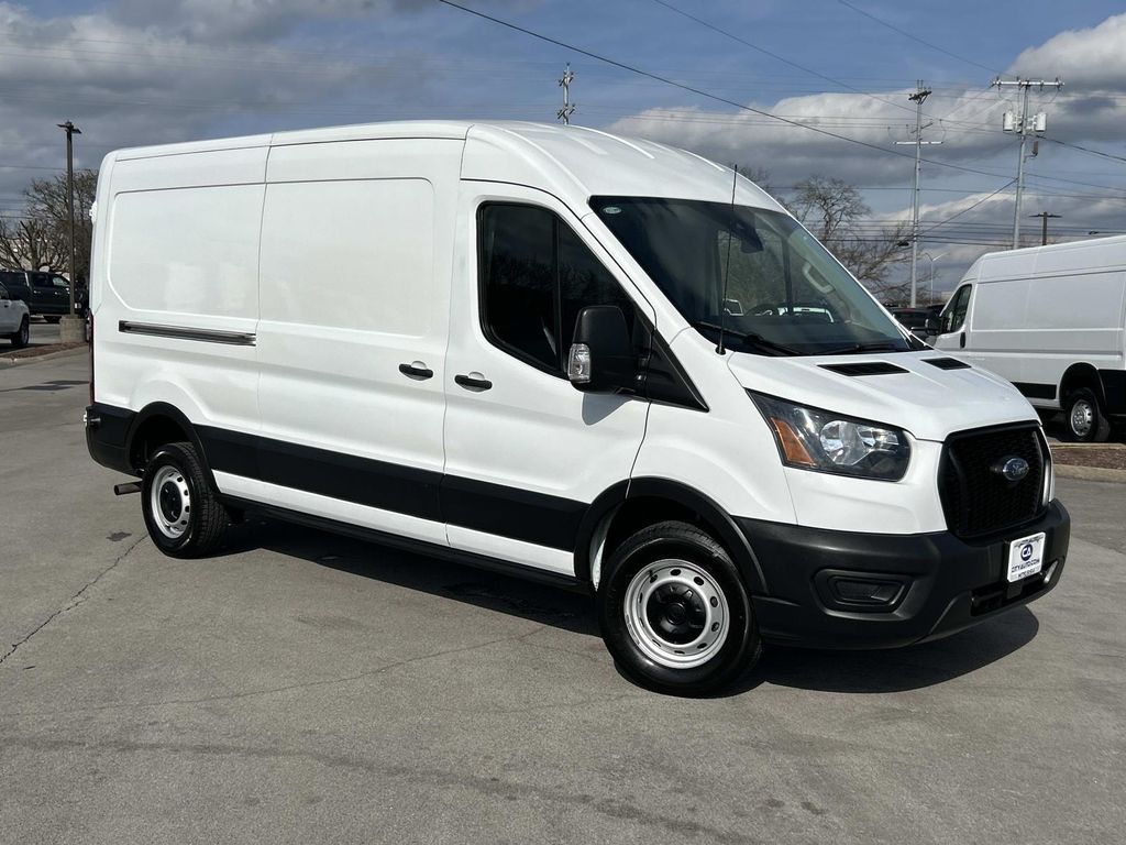 2023 Ford Transit Cargo 250 Medium Roof LB RWD
