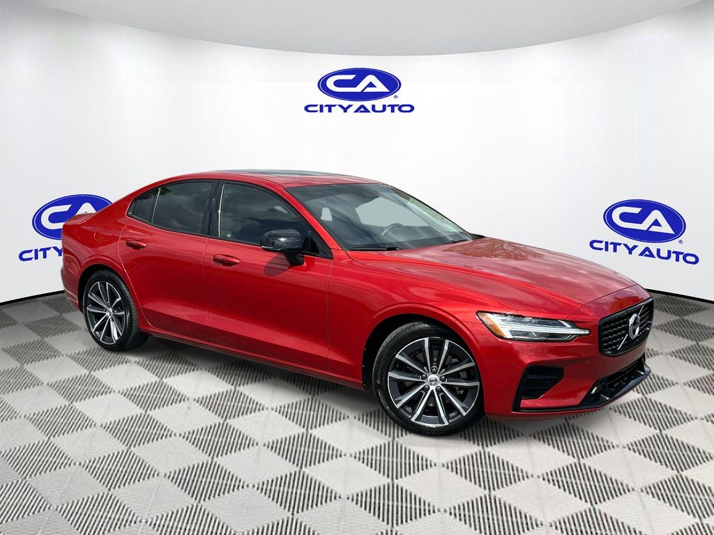 Red 2022 Volvo S60 B5 Momentum AWD Sedan All-Wheel Drive