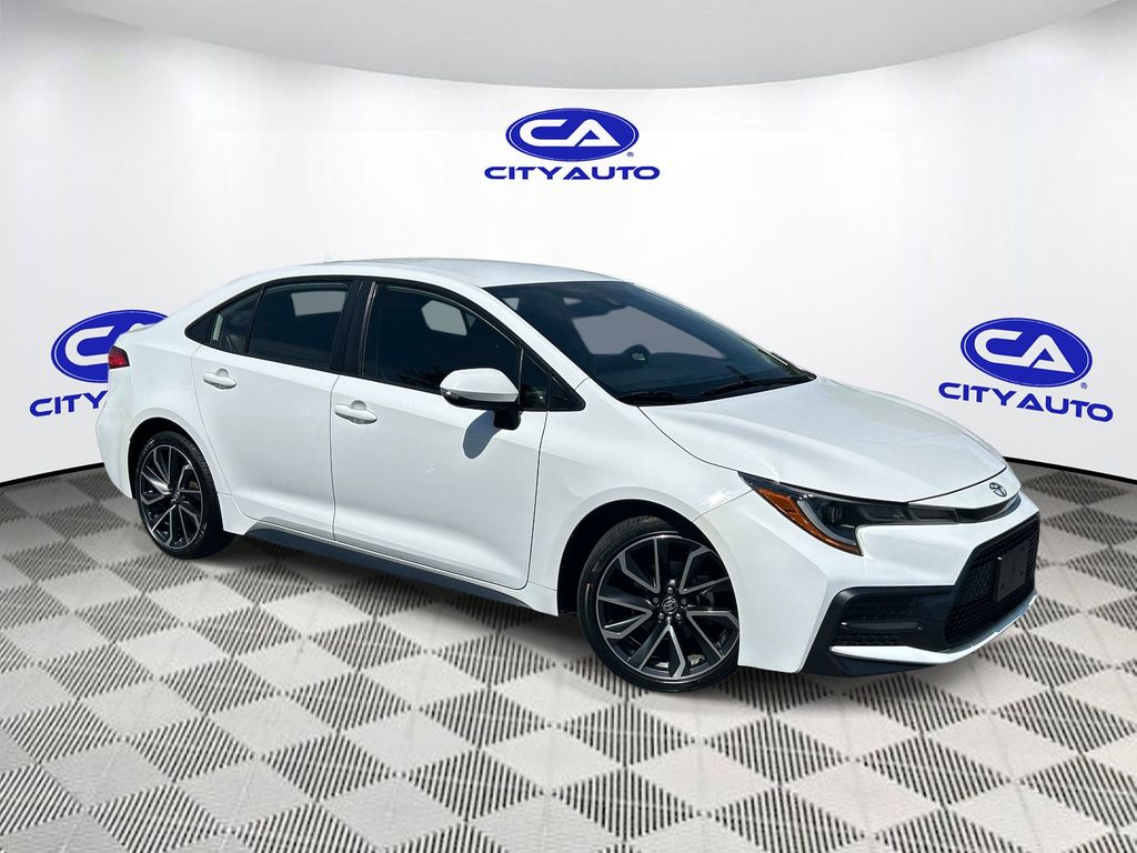 2022 Toyota Corolla SE FWD