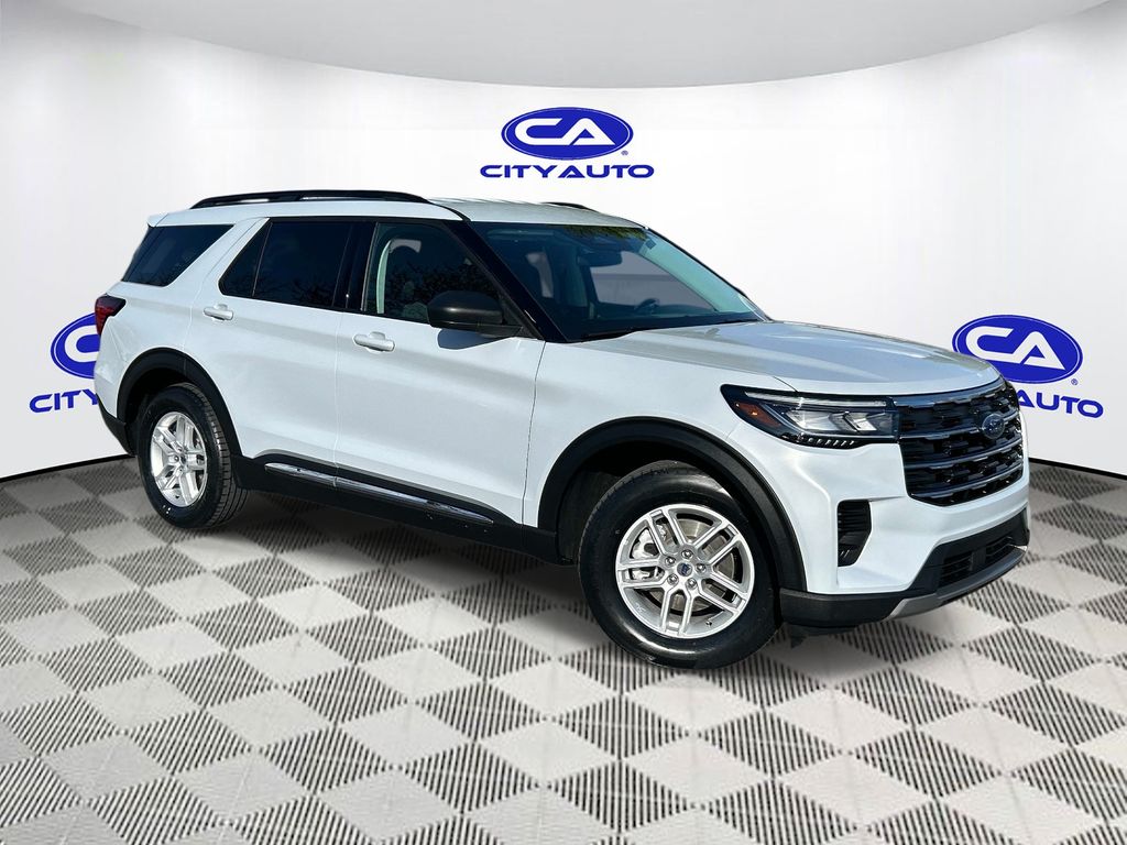 SPACE WHITE METALLIC 2025 Ford Explorer Active RWD SUV / Crossover Rear-Wheel Drive Automatic