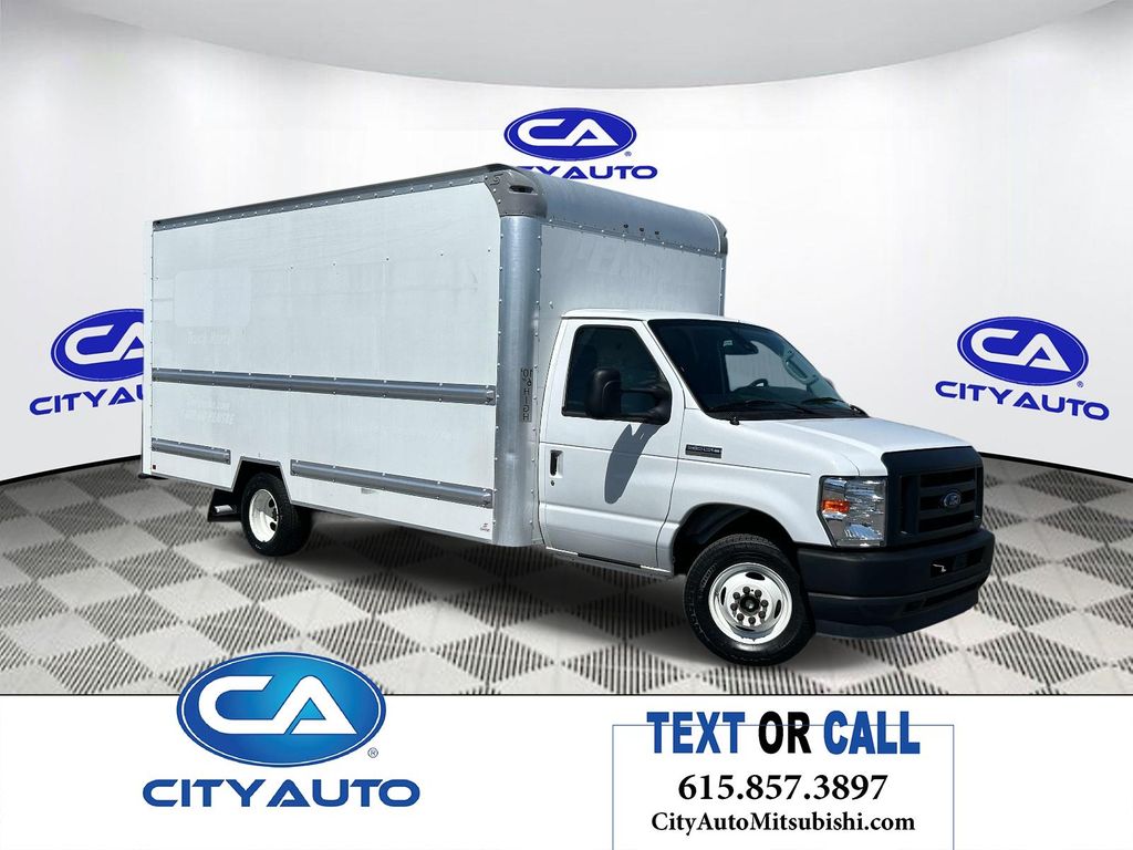Oxford White 2022 Ford E-Series Chassis E-350 SD Cutaway SB RWD Pickup Truck Rear-Wheel Drive 6-Speed Automatic