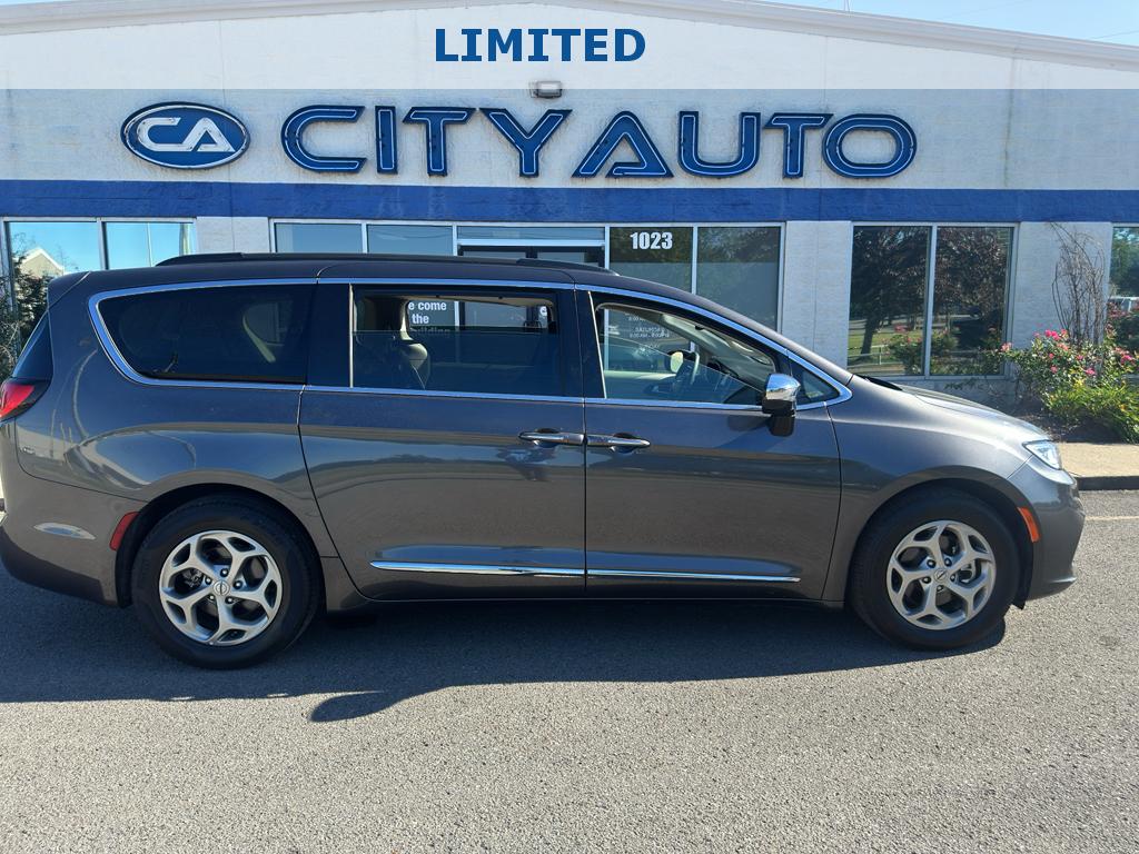 View vehicle photo 3