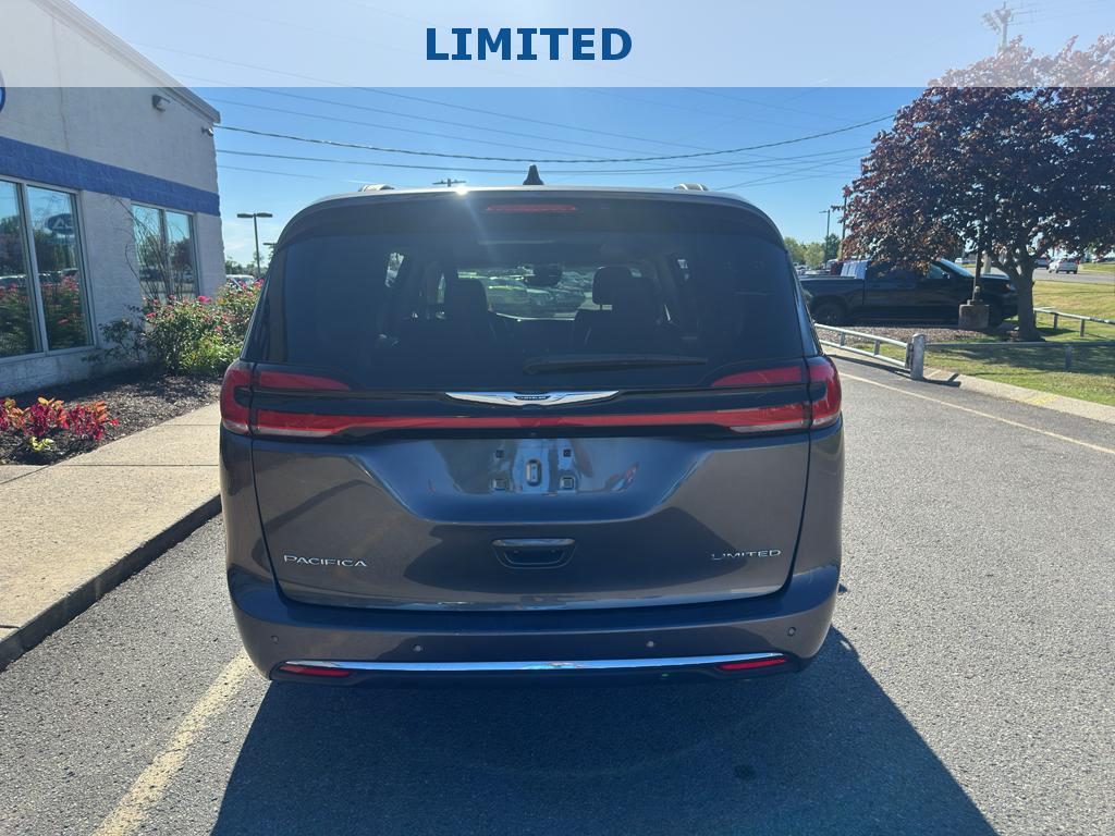 View vehicle photo 6