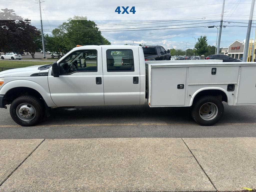 View vehicle photo 7