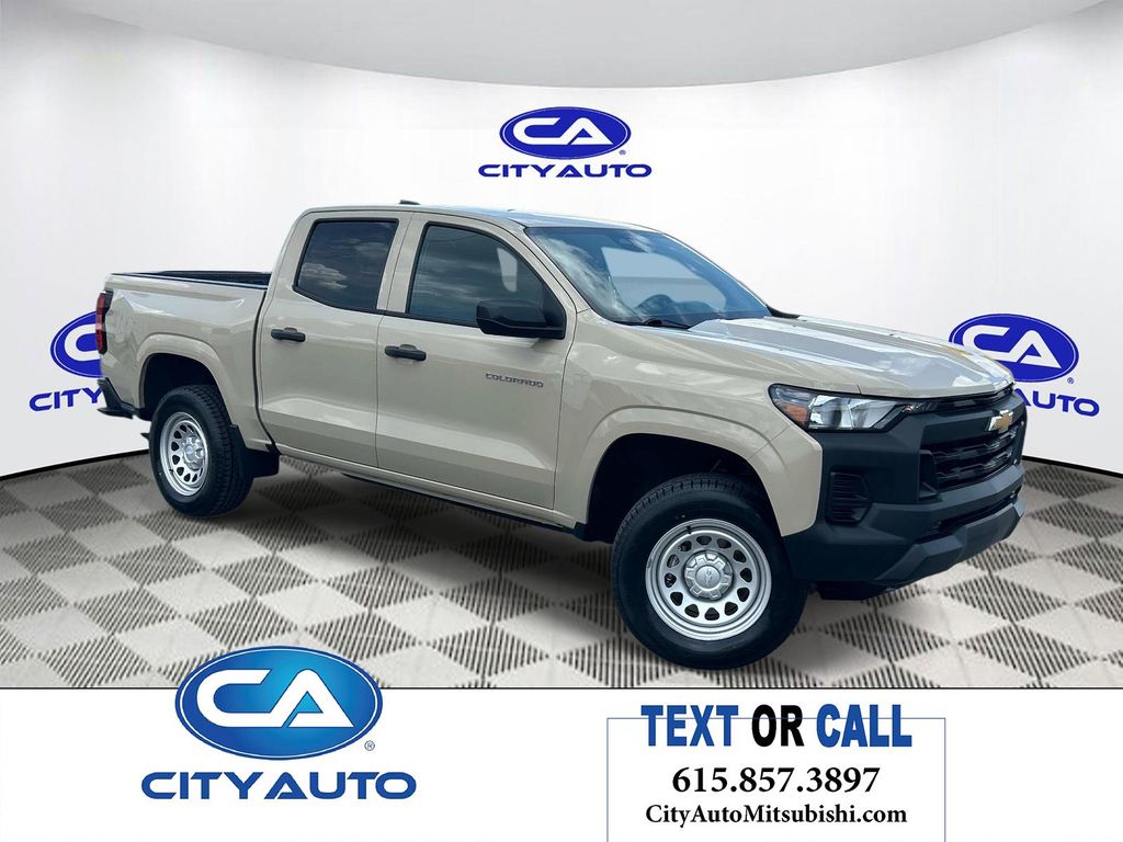 Sand Dune Metallic 2023 Chevrolet Colorado Pickup Truck 4X2 8-Speed Automatic