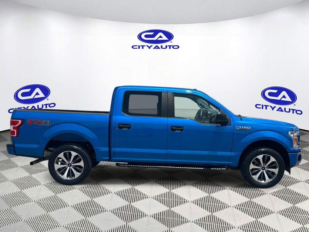 View vehicle photo 2