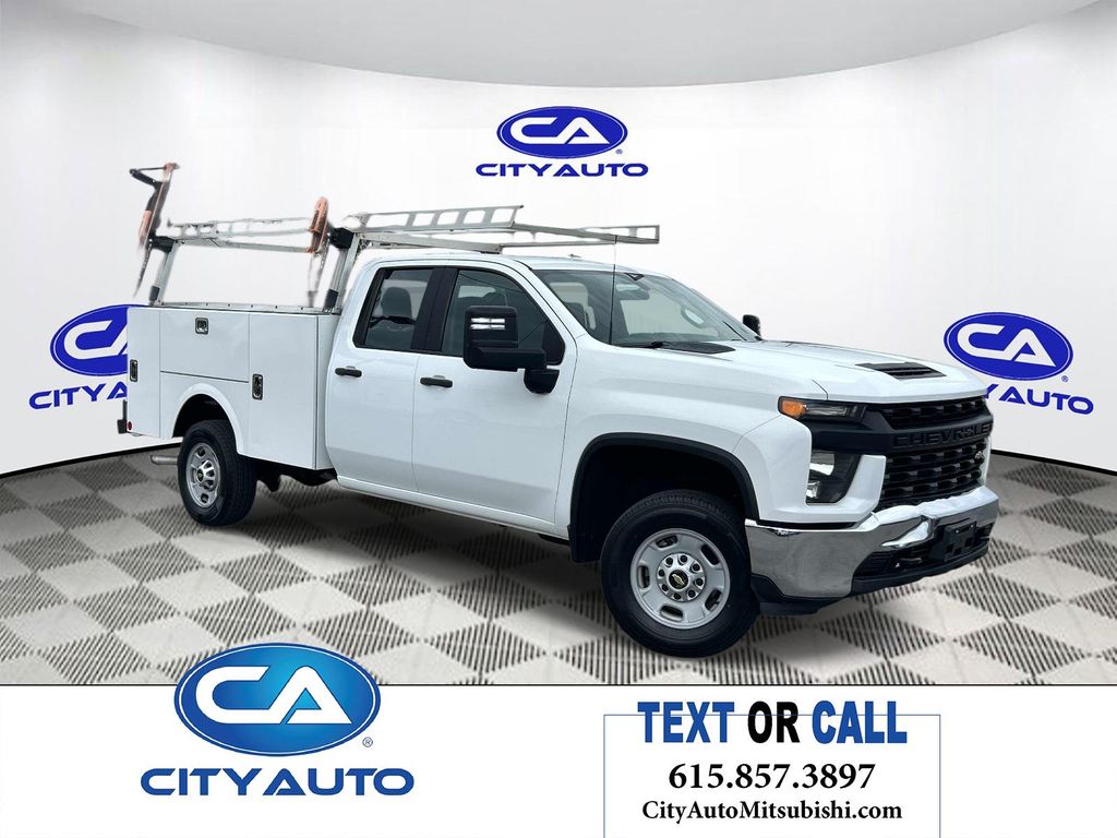 Summit White 2021 Chevrolet Silverado 2500HD Pickup Truck Four-Wheel Drive 6-Speed Automatic