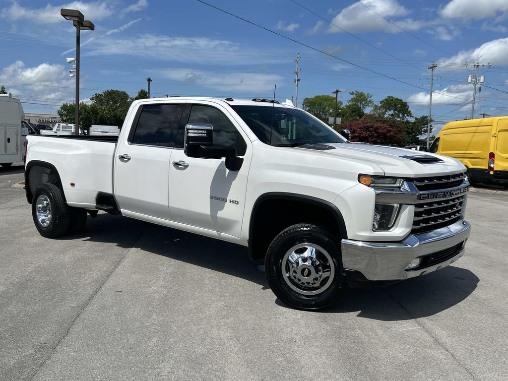 2022 Chevrolet Silverado 3500HD LTZ Crew Cab RWD