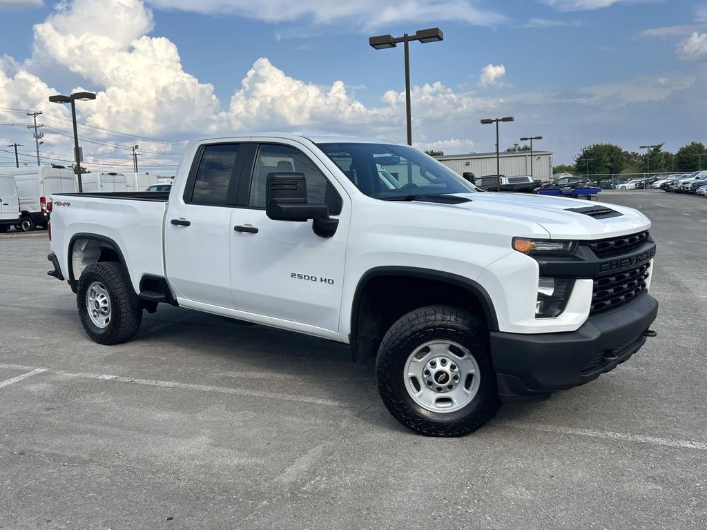 Summit White 2020 Chevrolet Silverado 2500HD Pickup Truck Four-Wheel Drive 6-Speed Automatic