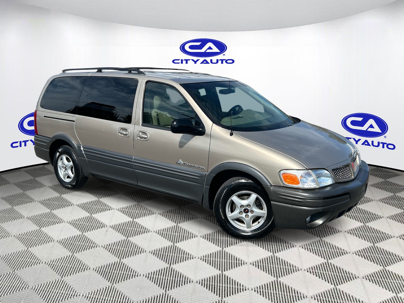 Light Taupe Metallic 2003 Pontiac Montana Minivan 4-Speed Automatic