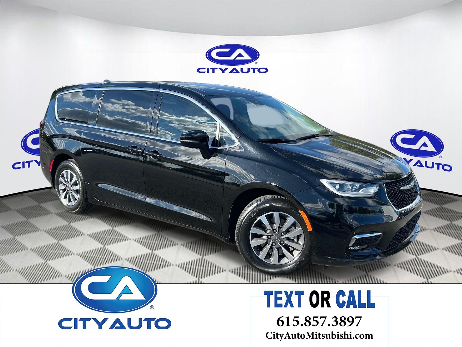2024 Chrysler Pacifica Hybrid Select FWD