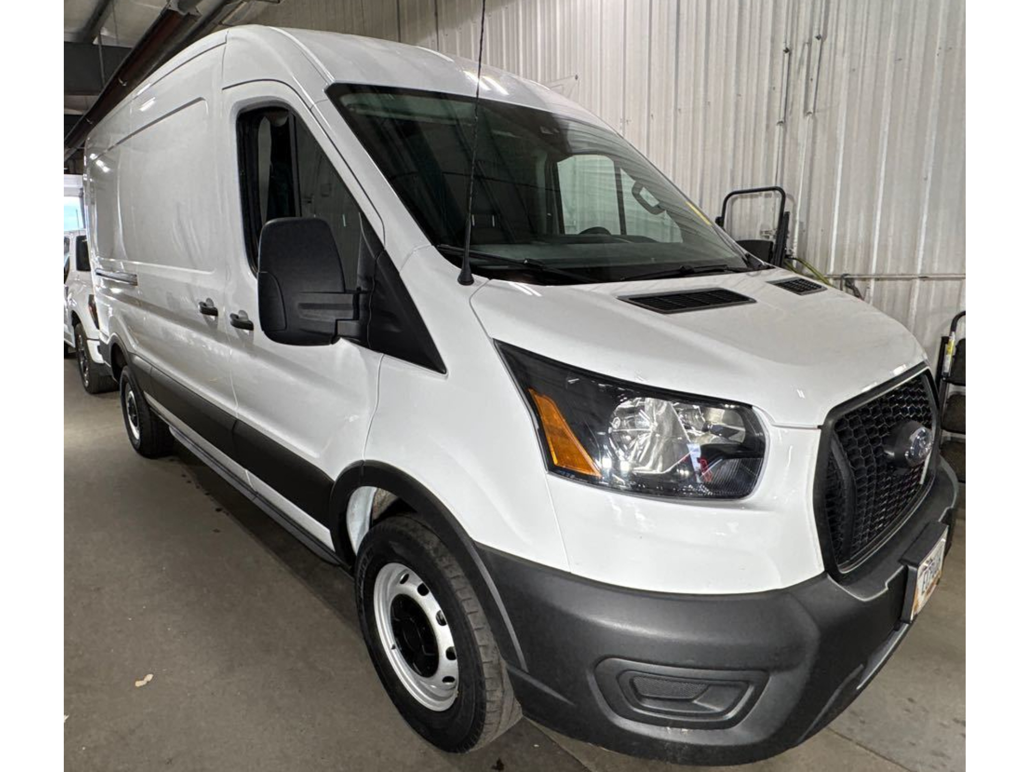 2023 Ford Transit Cargo 250 Medium Roof LB RWD