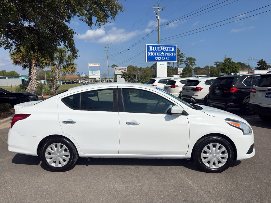 2016 Nissan Versa 1.6 SV