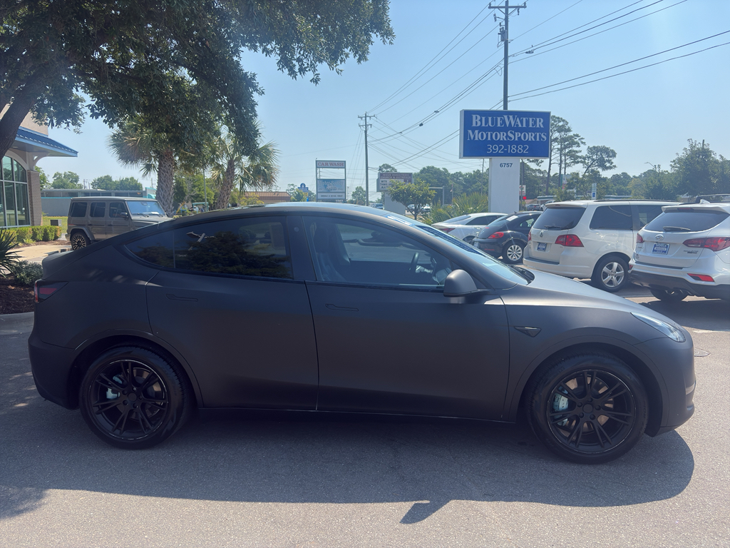 Midnight Silver Metallic 2021 Tesla Model Y Standard Range RWD SUV / Crossover Rear-Wheel Drive Automatic