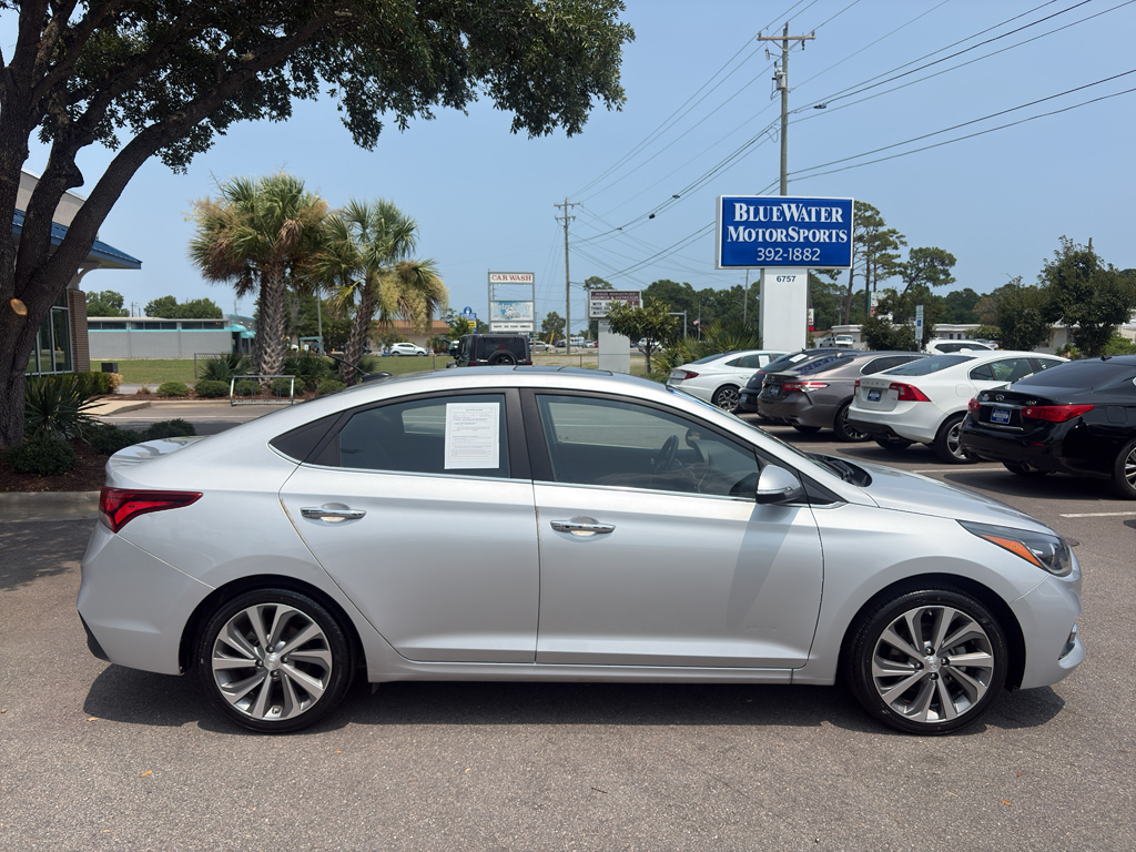 Olympus Silver Metallic 2019 Hyundai Accent Sedan Front-Wheel Drive 6-Speed Automatic
