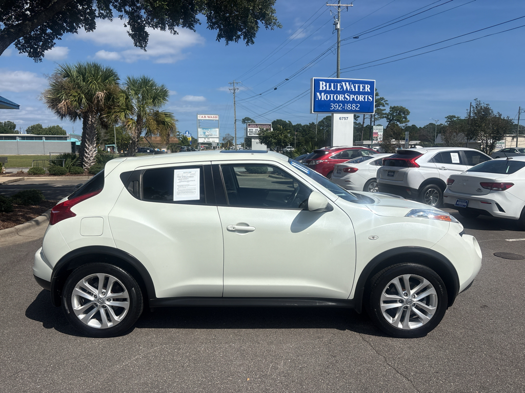 White Pearl 2011 Nissan Juke SUV / Crossover All-Wheel Drive Continuously Variable Transmission