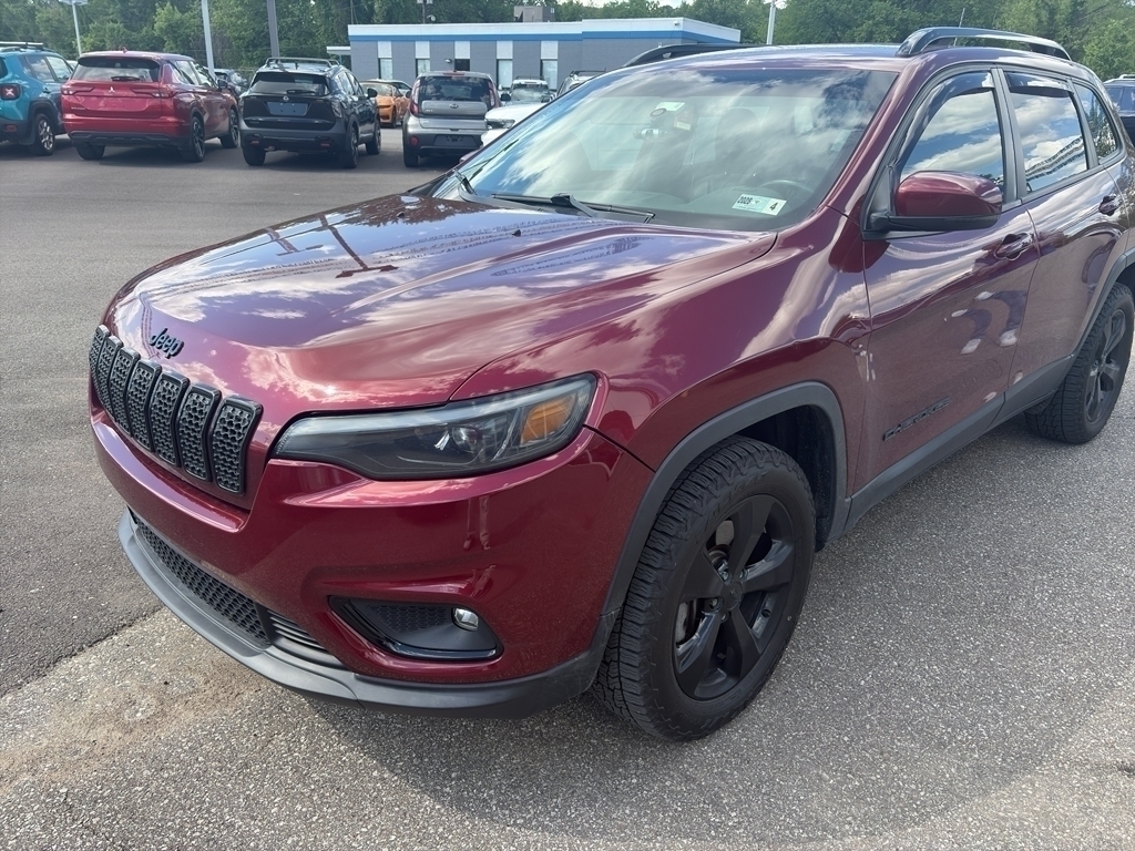 View vehicle photo 3
