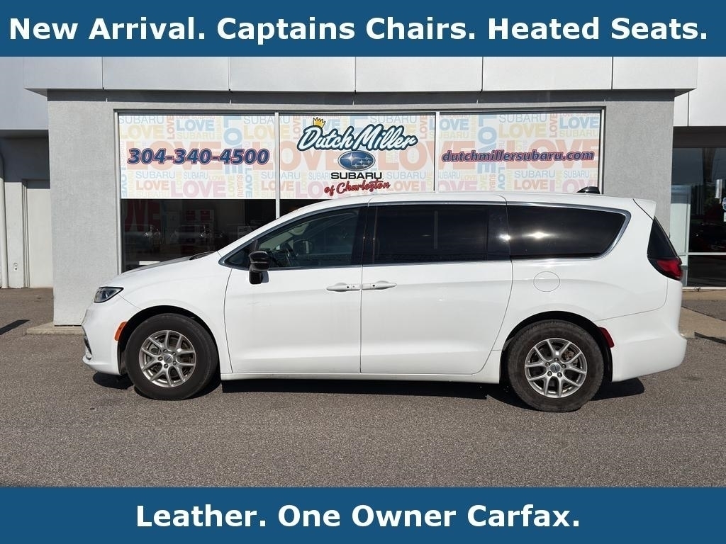 Bright White Clearcoat 2024 Chrysler Pacifica Minivan Front-Wheel Drive 9-Speed Automatic