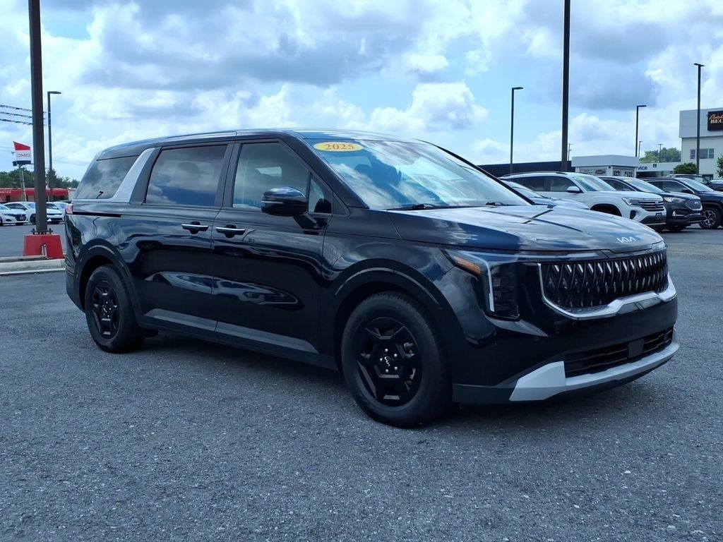 2025 Kia Carnival LXS FWD