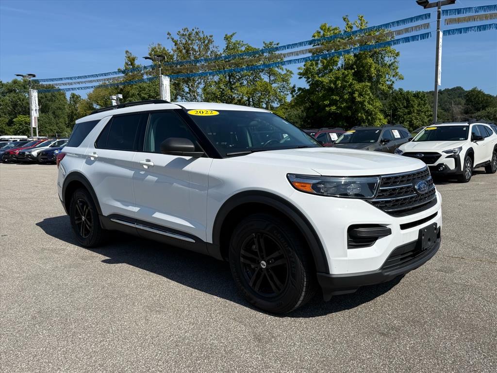 Oxford White 2022 Ford Explorer SUV / Crossover All-Wheel Drive Automatic
