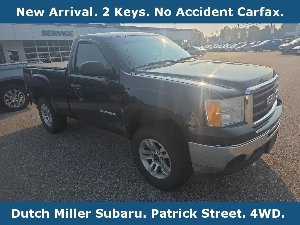 Onyx Black 2011 GMC Sierra 1500 Pickup Truck Four-Wheel Drive 6-Speed Automatic
