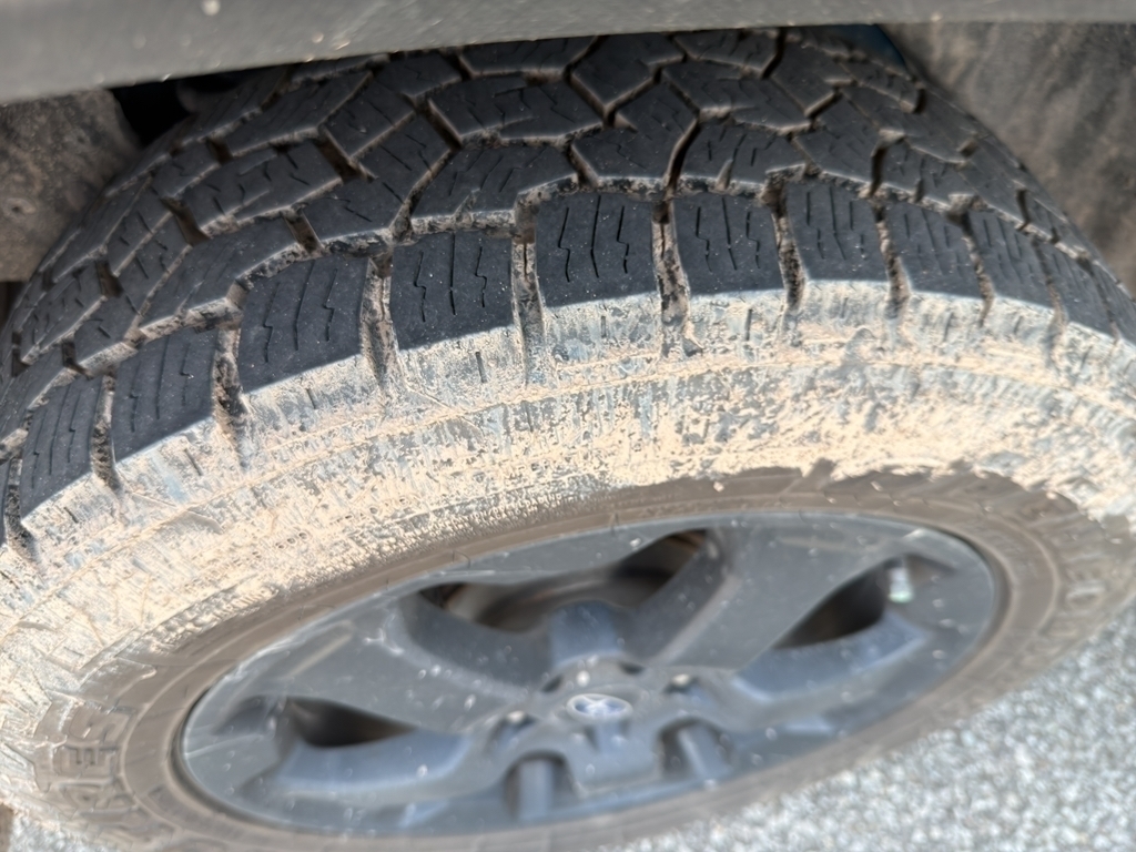 View vehicle photo 2