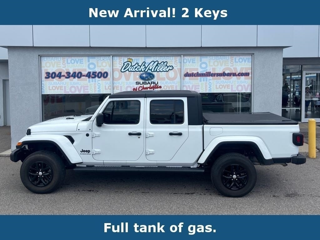 Bright White Clearcoat 2023 Jeep Gladiator Sport S Crew Cab 4WD Pickup Truck Four-Wheel Drive 8-Speed Automatic