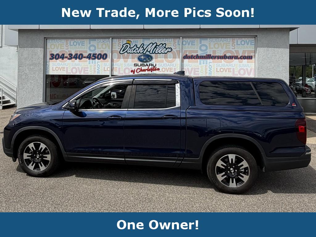Black (Obsidian Blue Pearl) 2020 Honda Ridgeline RTL AWD Pickup Truck All-Wheel Drive 9-Speed Automatic