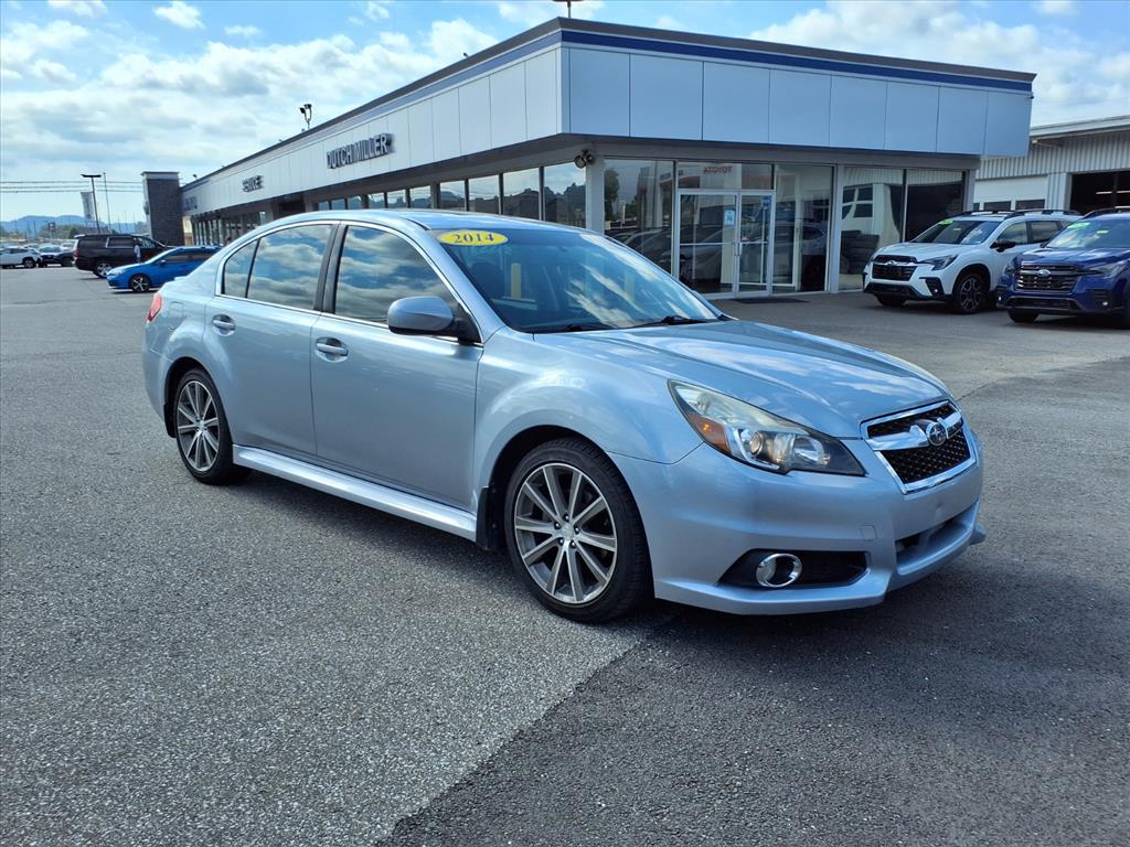 Ice Silver Metallic 2013 Subaru Legacy 2.5i Sport AWD Sedan All-Wheel Drive 6-Speed CVT