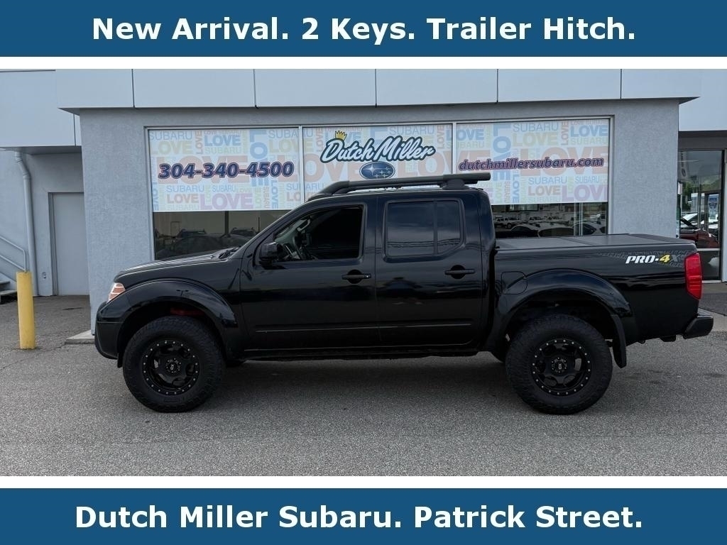 Gray (Magnetic Black) 2016 Nissan Frontier Pickup Truck Four-Wheel Drive 5-Speed Automatic