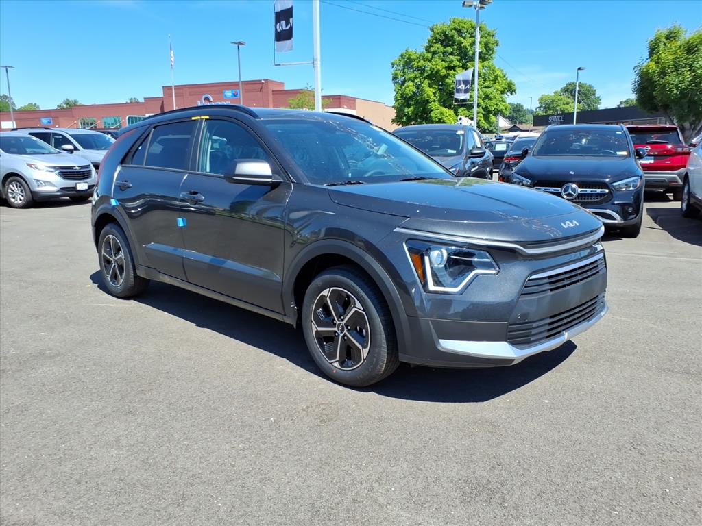 INTERSTELLAR GRAY 2026 Kia Niro LX FWD SUV / Crossover Front-Wheel Drive 6-Speed Automatic