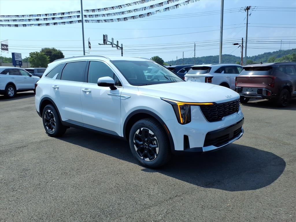 GLACIAL WHITE PEARL 2026 Kia Sorento SUV / Crossover All-Wheel Drive 8-Speed Automatic