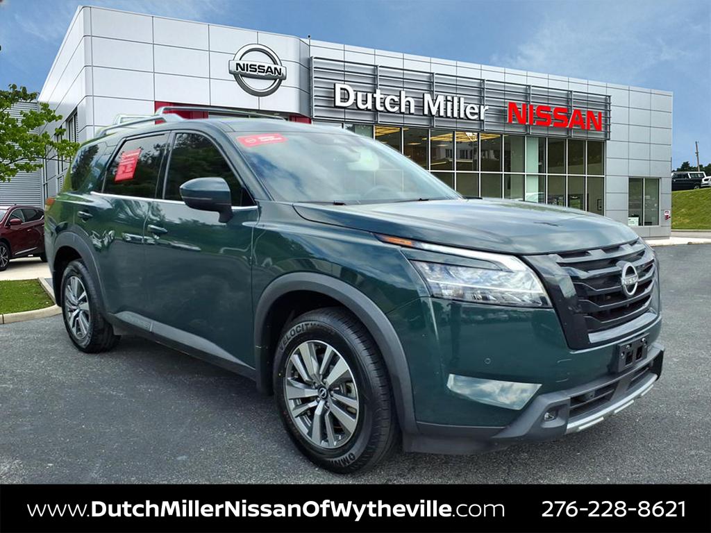 2023 Nissan Pathfinder SL 4WD
