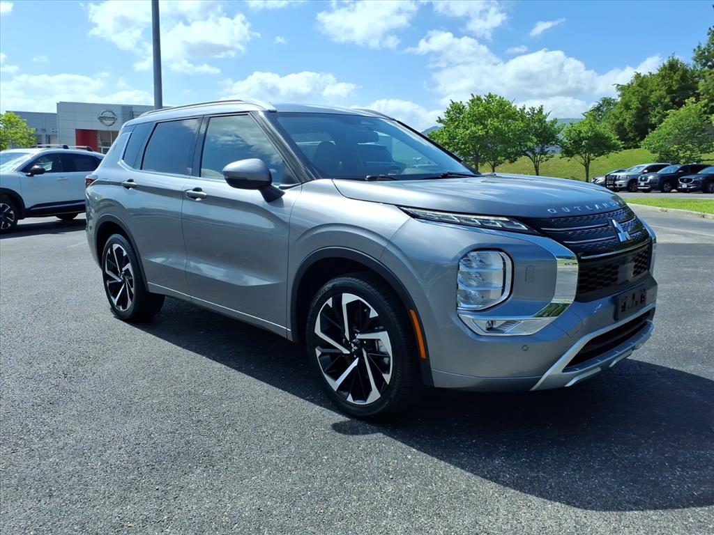  2024 Mitsubishi Outlander SEL S-AWC   
