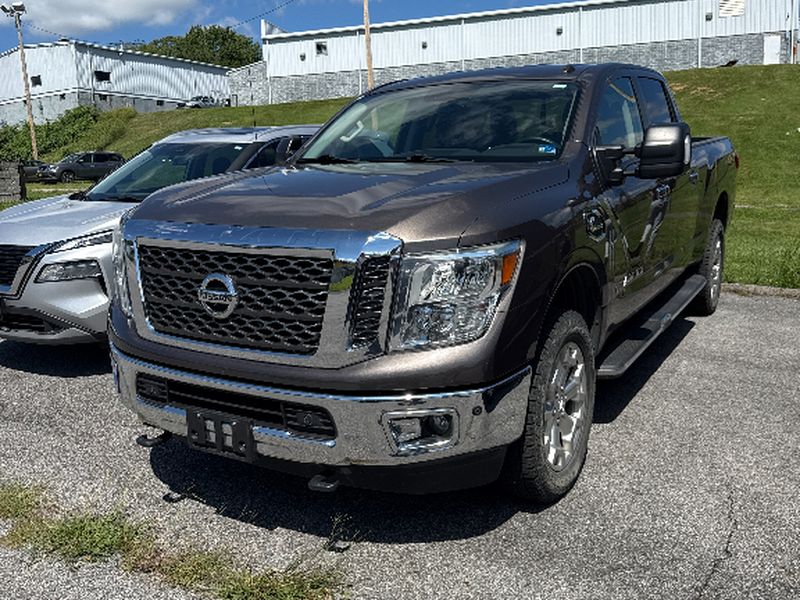 Java Metallic 2016 Nissan Titan Pickup Truck Four-Wheel Drive 6-Speed Automatic